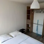 Venise - Belle Maison Avec Exterieur A Reims